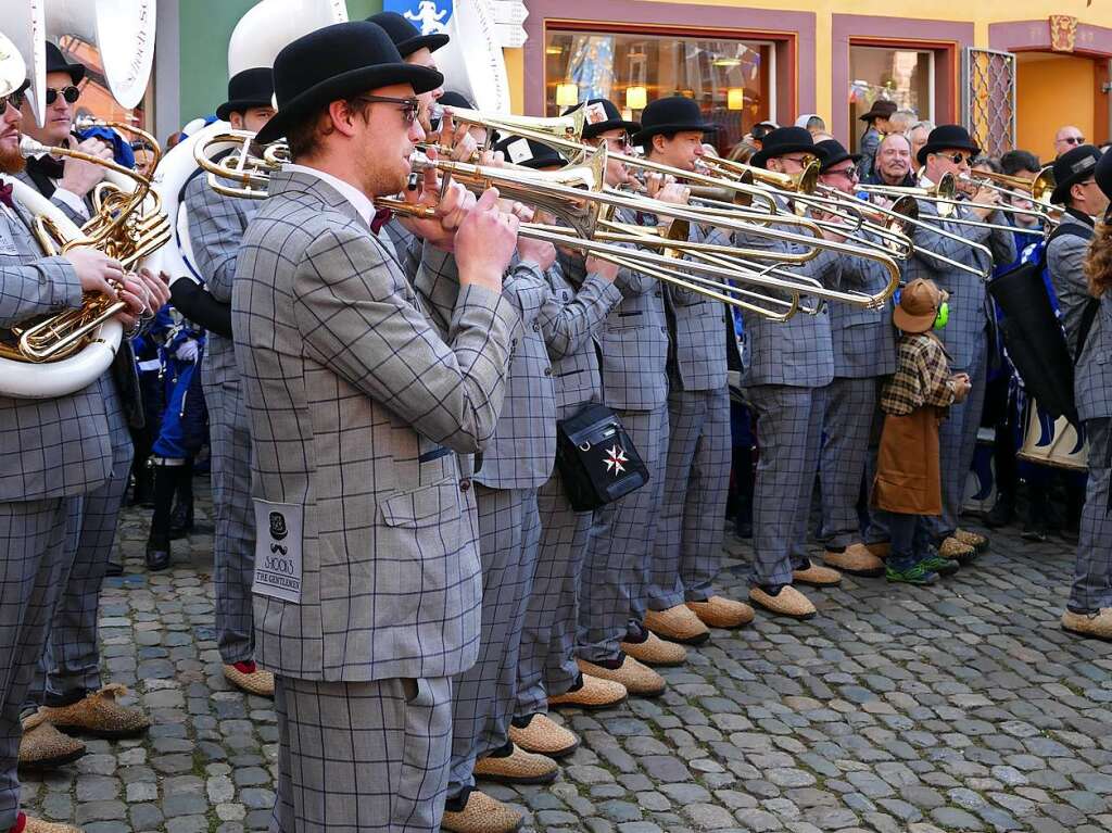 Wie immer originell bernahmen die Narren die Macht in Staufen. Bei Umzug und Rathaussturm haben sie klar gemacht, wer bis Aschermittwoch das Sagen hat.