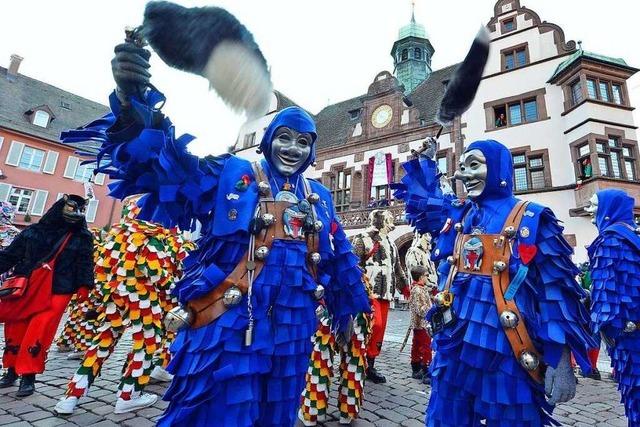 Fotos: Narren erstürmen das Freiburger Rathaus