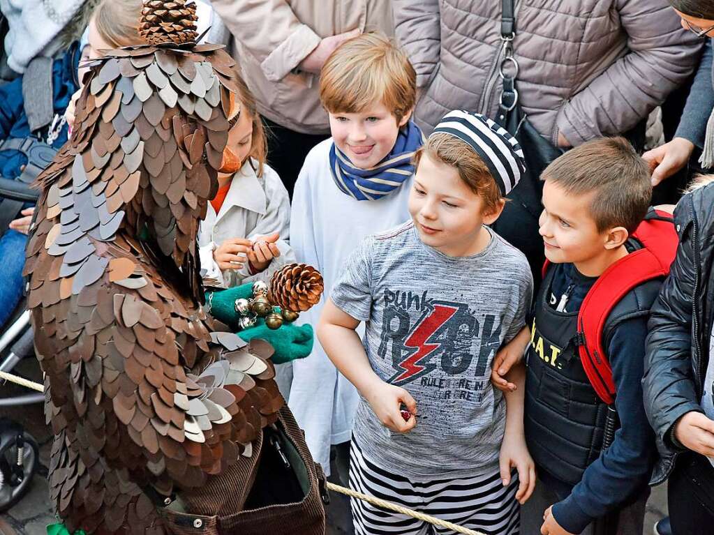 Das Freiburger Rathaus ist fest in Narrenhand – und auf dem Rathausplatz wurde gefeiert.