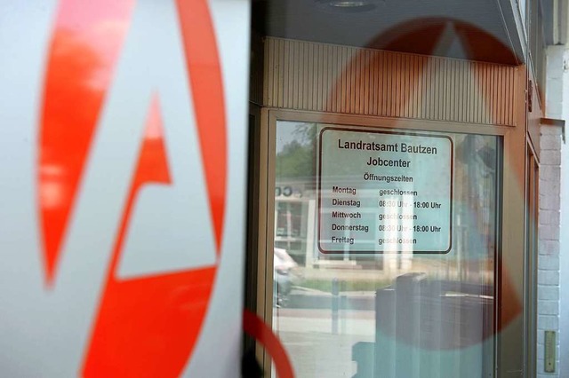 Die Arbeitslosenzahl im Land ist gesunken.  | Foto: dpa