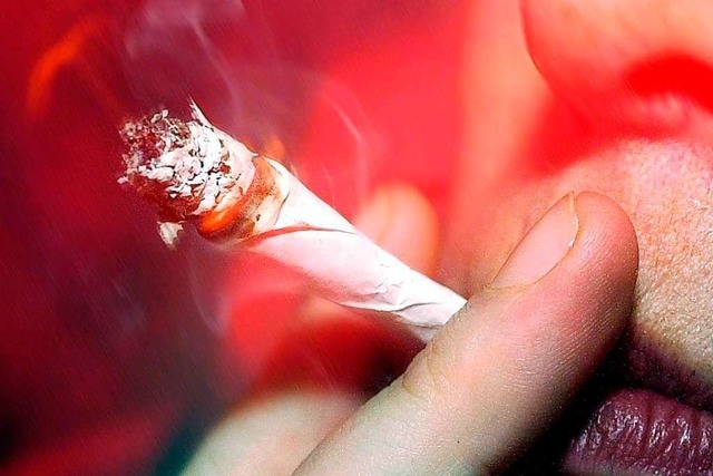 Unter Drogeneinfluss stand ein 40-jähr...s sich nun verantworten (Symboldbild). | Foto: dpa Unter Drogeneinfluss stand ein 40-jähr...s sich nun verantworten (Symboldbild). | Foto: dpa