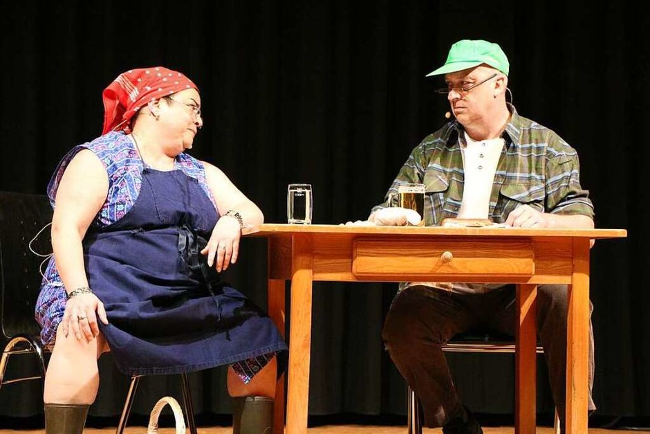 Alexa Bauer und Norbert Wagner machten gewohnt humorvoll den Anfang. (Foto: Helmut Hassler) Alexa Bauer und Norbert Wagner machten gewohnt humorvoll den Anfang. (Foto: Helmut Hassler)