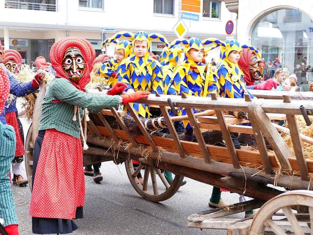 Fasnetsumzug am Sonntagnachmittag in Waldkirch