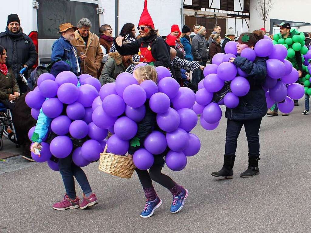 Jeder Jahrgang vom Besten, zeigten mit dem Thema “Triebel” (Trauben) zwei Schulklassen der Karl-Person-Schule