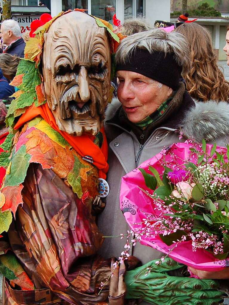 Markante Narren und schne Blumen