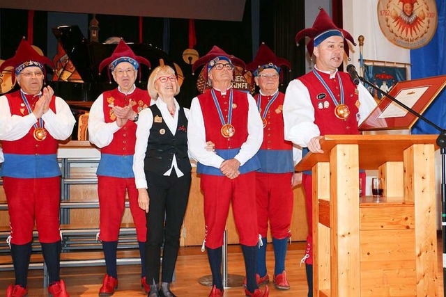 Narrenvesper in Endingen: Fritz Wagner...hard Wagner (von links) applaudierten.  | Foto: Ruth Seitz