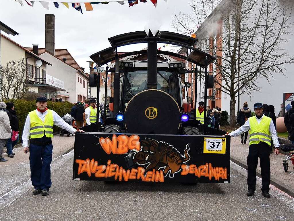 Erst sonnig-warm, dann feucht-frhlich war der Fasnetmendig-Umzug in Denzlingen.