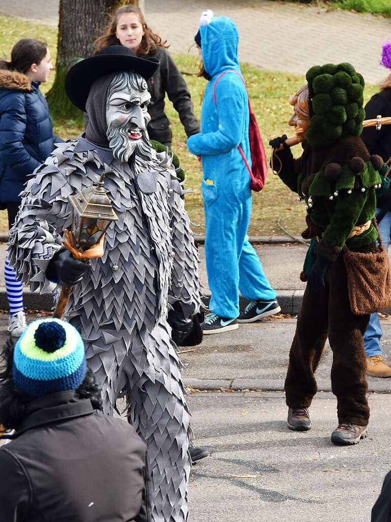 Erst sonnig-warm, dann feucht-frhlich war der Fasnetmendig-Umzug in Denzlingen.