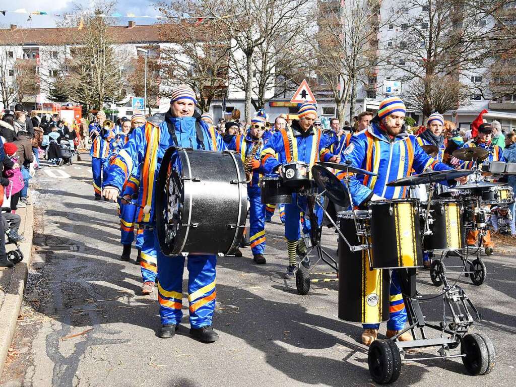 Erst sonnig-warm, dann feucht-frhlich war der Fasnetmendig-Umzug in Denzlingen.