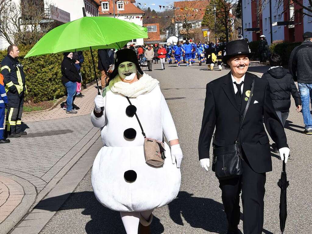 Erst sonnig-warm, dann feucht-frhlich war der Fasnetmendig-Umzug in Denzlingen.