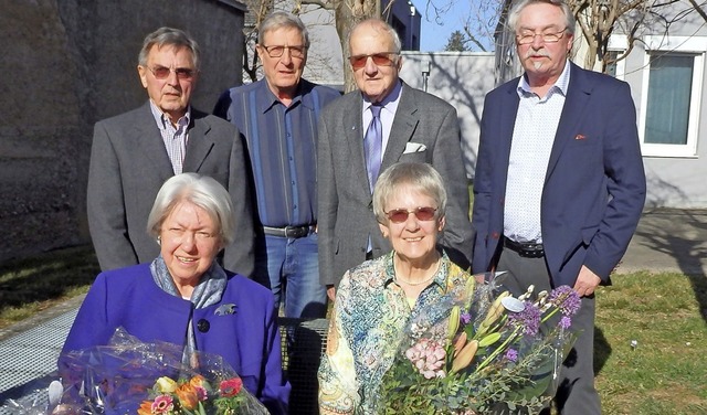 Theresia Leute (links) und Hannelore W...Bernhard Schwrer, Joachim Lautensack   | Foto: Jo Hgg