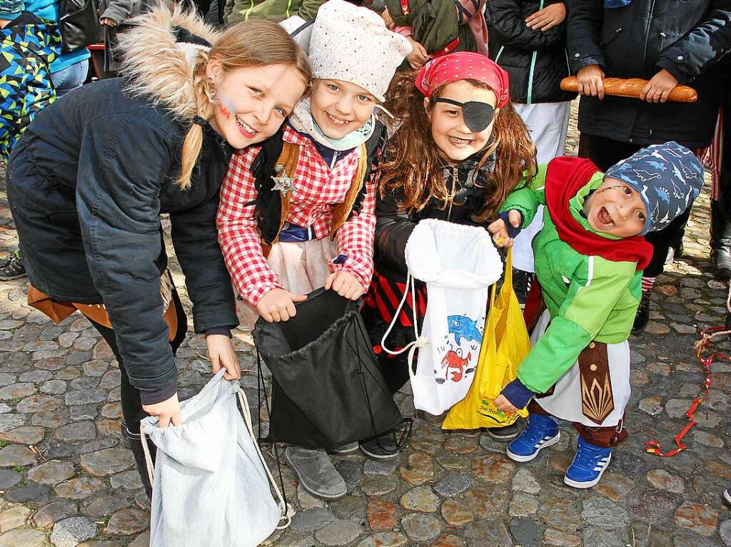 Impressionen vom Rosenmontagsumzug in Burkheim