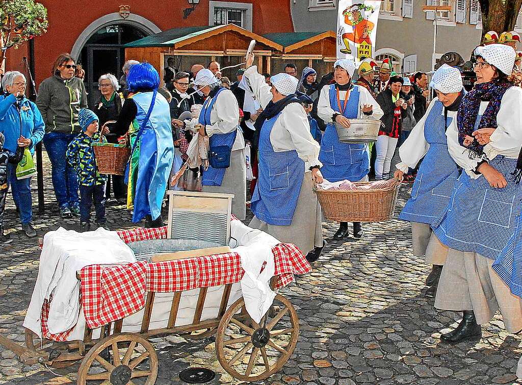 Impressionen vom Rosenmontagsumzug in Burkheim