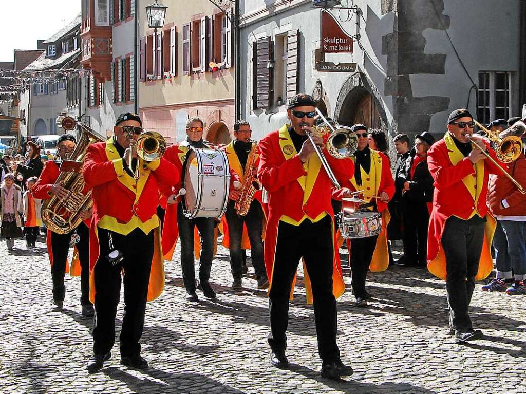 Impressionen vom Rosenmontagsumzug in Burkheim