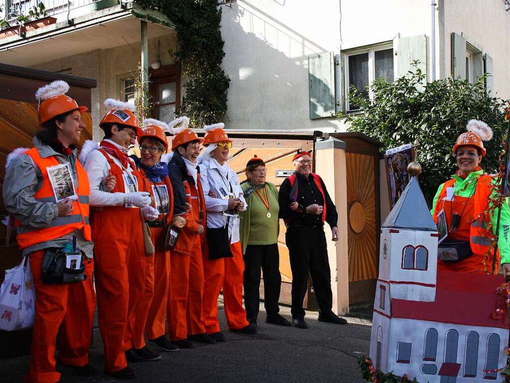 Umzug in Kiechlinsbergen: Die 14 Nothelfer fr die Kirche Sankt Petronilla.