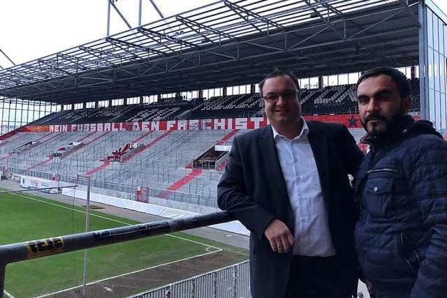 Stefan Walzer (links) und Teberdar Yil...ffenheit des FC St. Pauli beeindruckt.  | Foto: Alexander Timm