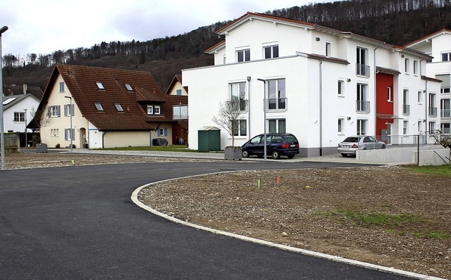 Die bestehenden Mehrfamilienhuser sind an die neue Strae angebunden.  | Foto: Rolf Reimann