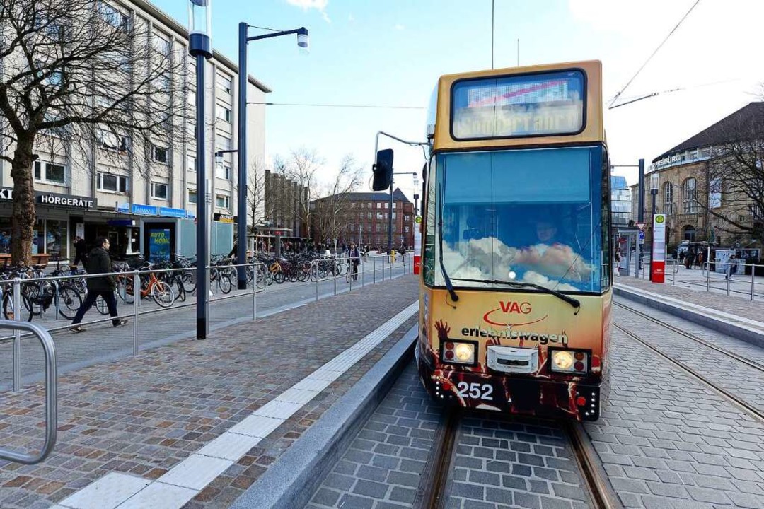 An den Anblick werden die Freiburgerin...d Freiburger sich nun gewhnen mssen.  | Foto: Ingo Schneider