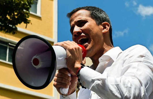 Juan Guaido will in der Provinz die Me...fr einen Marsch auf Caracas gewinnen.  | Foto: AFP