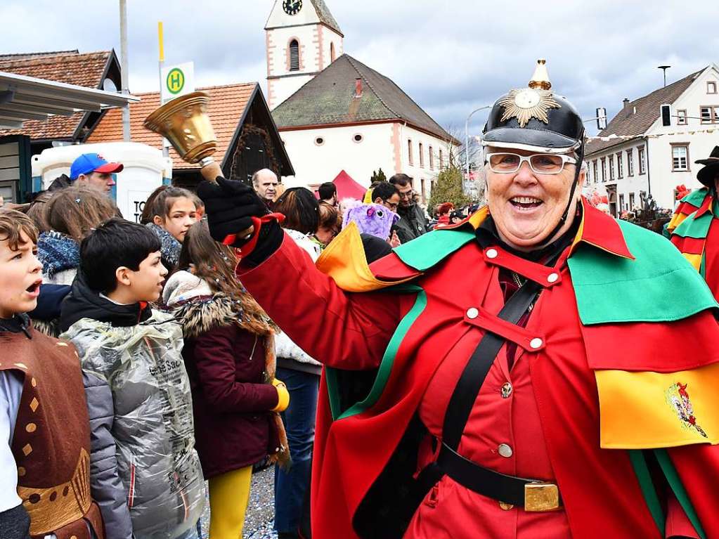 Der Buurefasnachts-Umzug in Hauingen