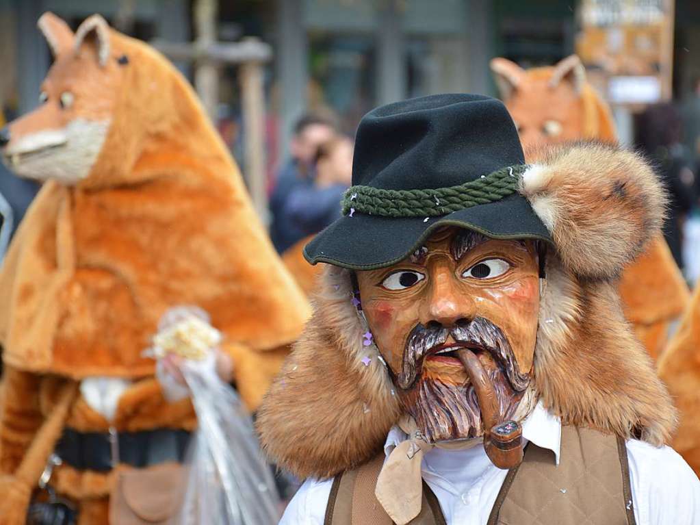 12.000 Menschen kamen nach Weil am Rhein zum Buurefasnachtsumzug.