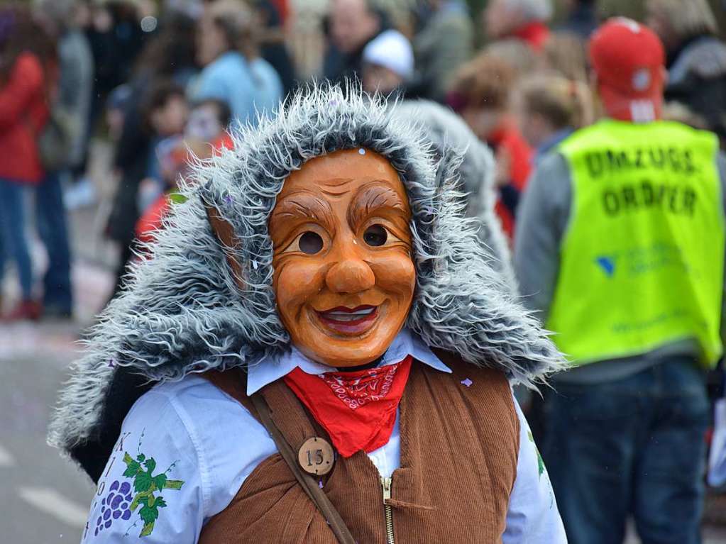 12.000 Menschen kamen nach Weil am Rhein zum Buurefasnachtsumzug.