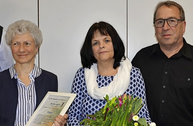 Die bei der Generalversammlung der MGV... und Traudel Fink und  Sonja Pawellek.  | Foto: Roland Vitt