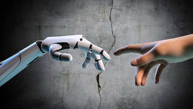 Mensch und Roboter kommen immer fters...ei ist aber auch ihre Beziehung nicht.  | Foto: adobe.com