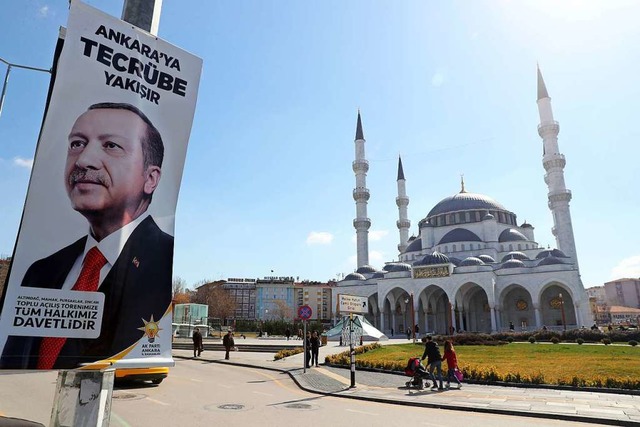 Wahlkampfplakat in der Trkei  | Foto: AFP