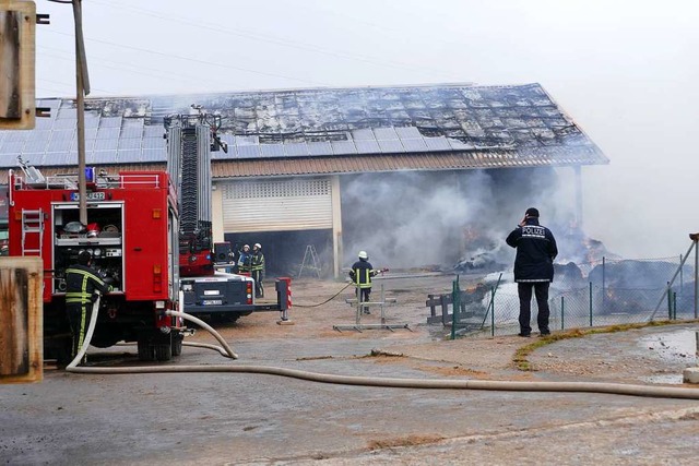 Ein Groaufgebot der Bonndorfer Feuerw...berzogen den Bonndorfer Ortsteil Boll.  | Foto: Stefan Limberger-Andris