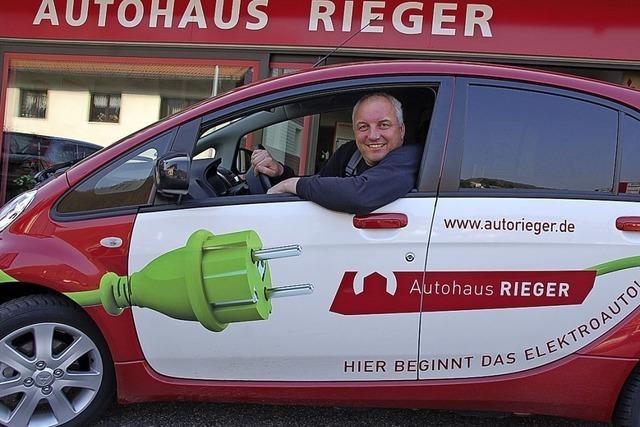 Ein kleiner Autosalon in Rickenbach