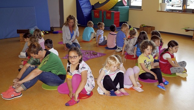 Die Sprachfrderung im Kindergarten is...Chancengleichheit beim Schuleintritt.   | Foto: Symbolfoto: Silke Hartenstein