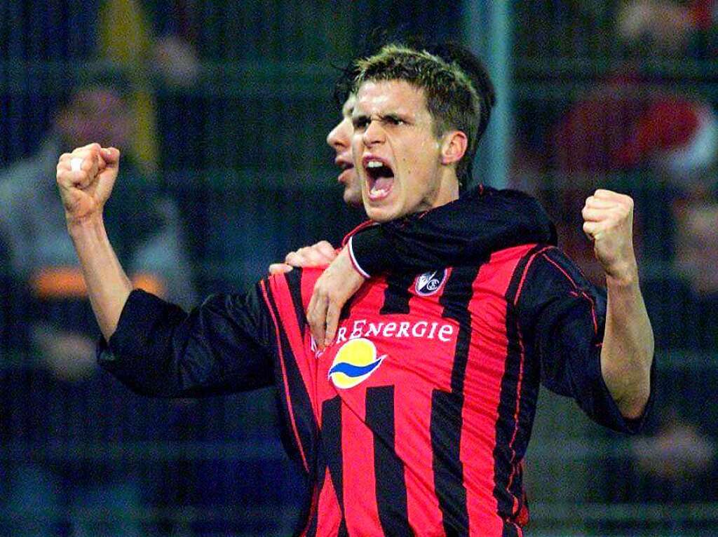 Oktober 2001: Der SC Freiburg ist mal wieder zu Gast im Borussia Park, 2:2-Unentschieden endet die Partie in Gladbach. Torschtze damals fr den SC Freiburg: Sebastian Kehl.