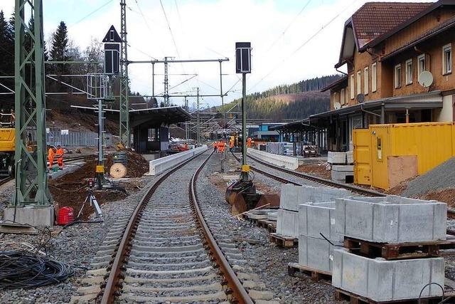 Aufzge, Bahnschranken, Ersatzverkehr – an der Hllentalbahn gibt’s noch viele Baustellen