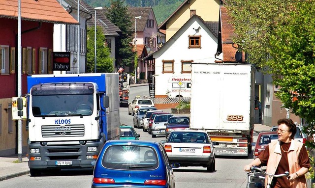 Dieses Bild wird vom kommenden Sommer ...nd: Die Bundesstrae 415 wird saniert.  | Foto: Michael Bamberger