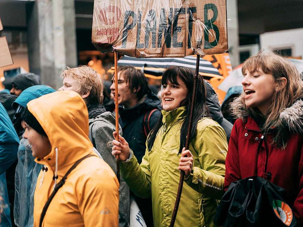 Protest gegen unzureichende Klimapolitik: Schlerstreik, Demonstration und Kundgebung in Freiburg.