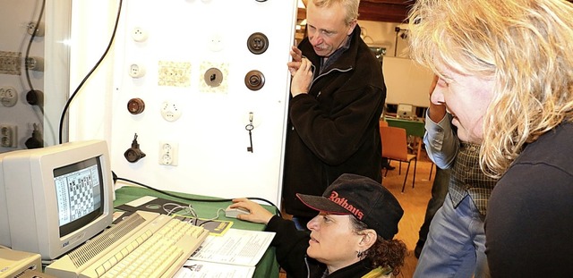 Schach spielen auf einem alten Atari S...ine neue Erfahrung fr die Besucher.    | Foto: Irmgard Kaiser