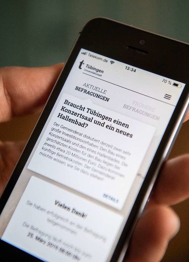 Mitreden per App: In Tbingen knnen B...n Entscheidungen ihre Meinung abgeben.  | Foto: dpa