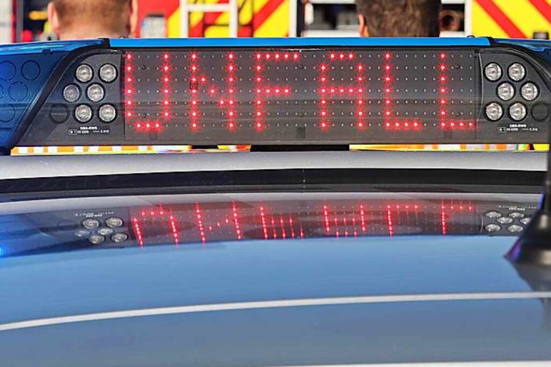 Bei einem Auffahrunfall auf der A5 hat...w-Fahrer leicht verletzt. (Symbolbild)  | Foto: dpa