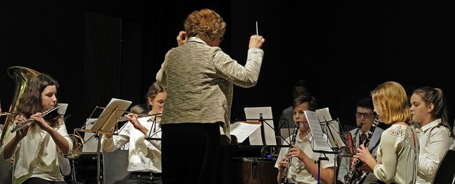 Das  Anfngerorchester der Stadtkapelle Lahr unter Leitung von Margot Volk  | Foto: Pressebro schaller