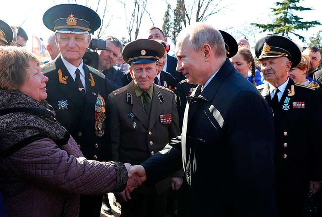 Am Montag besuchte Russlands Prsident Wladimir Putin die Krim.   | Foto: dpa