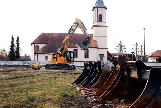 Baustopp wegen rmischer Funde hinter der Simultankirche  | Foto: Heidi Fel