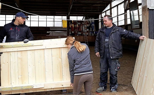 Die Vorbereitungen auf der Reitanlage ... Mrz  laufen bereits auf Hochtouren.   | Foto: Privat