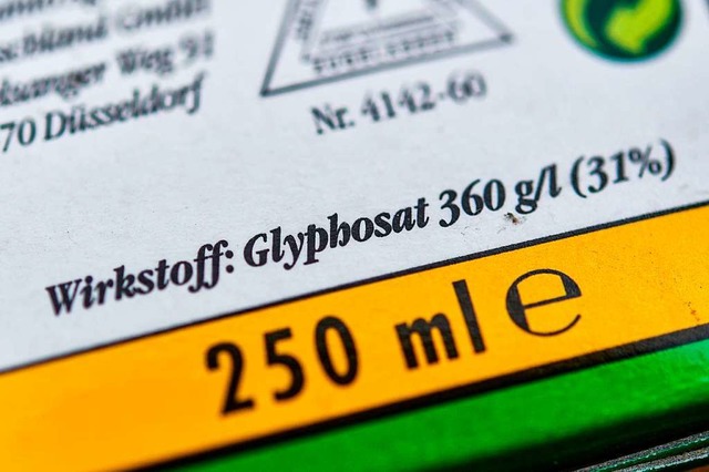 Der umstrittene Wirkstoff Glyphosat  | Foto: dpa