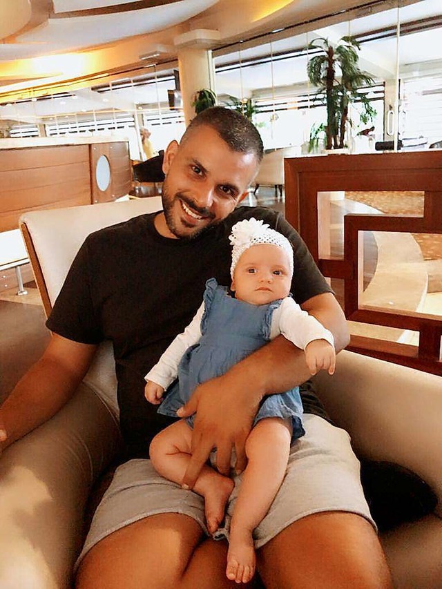Der 33-Jhrige Kadir mit seiner Tochter  | Foto: privat