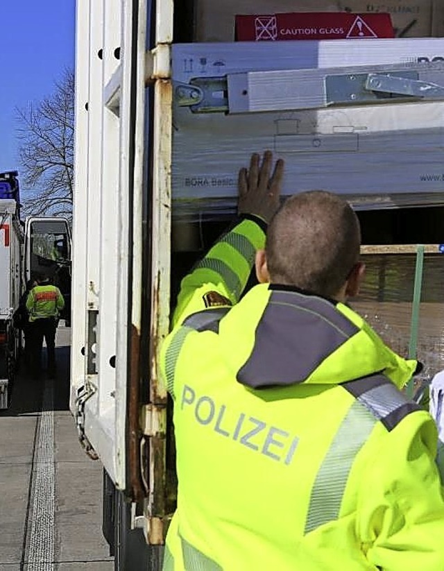 Zahlreiche Verste stellten die kontr...eamten auf dem Unditz-Parkplatz fest.   | Foto: polizei