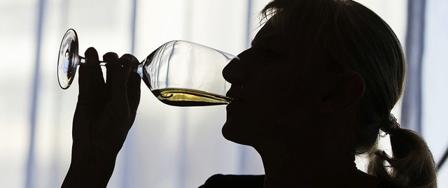 Um den Weinkonsum anzukurbeln, sollen ...n der gemeinsamen Werbung beteiligen.   | Foto: dpa