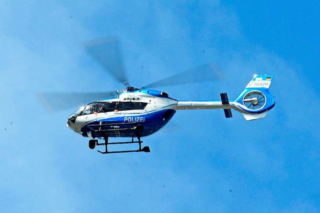 Mit einem Polizeihubschrauber hatte di...iden Einbrecher verfolgt (Symbolbild).  | Foto: Ingo Schneider