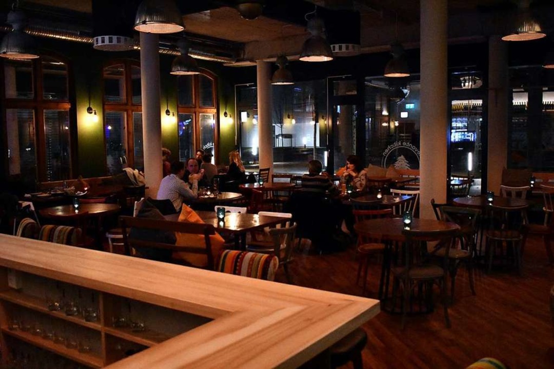 Die Mezza Bar hat am alten Gterbahnhof erffnet  | Foto: Stefan Mertlik