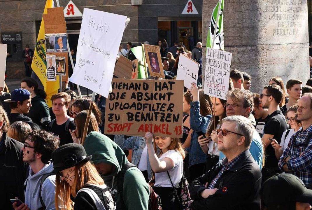 Demonstration in Freiburg gegen die geplante Urheberrechtsreform der EU  | Foto: Rita Eggstein